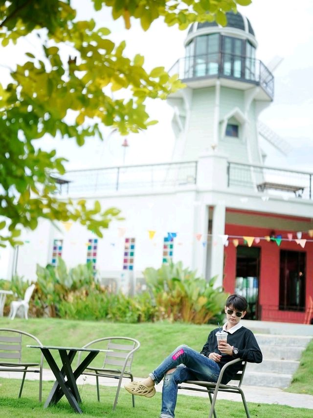 ภูผาราชันย์ คาเฟ่บ้านมุง