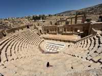 約旦-傑拉什考古遺址Jerash，請注意攤販拍照索取小費