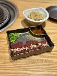 【大阪・福島】濃厚ユッケと自家製ポン酢の絶品ホルモン「焼肉 肉福」