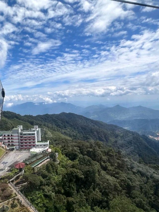 🎢☁️ Genting Highlands Attractions – Where Fun Touches the Sky! 🏔️🎉🌈