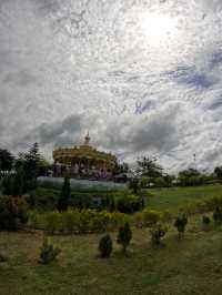The chalet cafe' คาเฟ่กลางหุบเขา