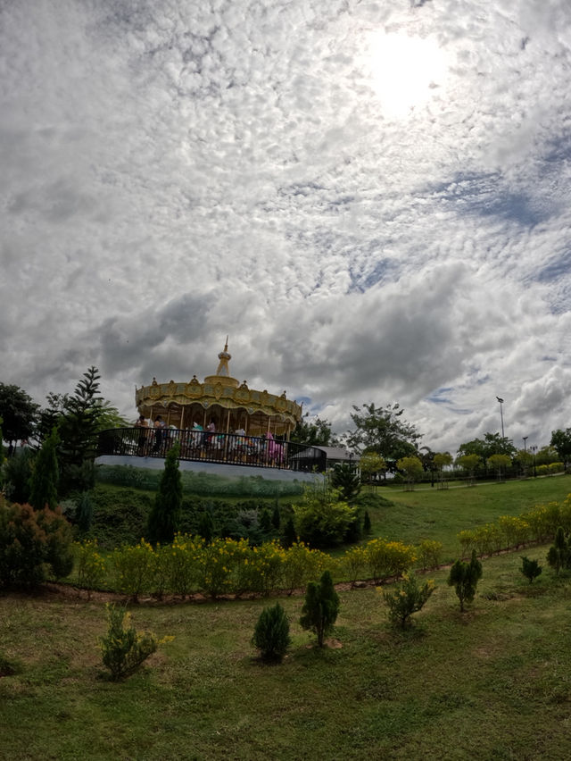 The chalet cafe' คาเฟ่กลางหุบเขา