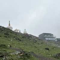  🌨 Zheduo Mountain — First Gateway to Tibet, Last Stop in Sichuan