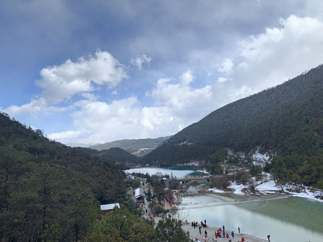 Blue Moon Valley in Winter – A Snowy Wonderland in Yunnan