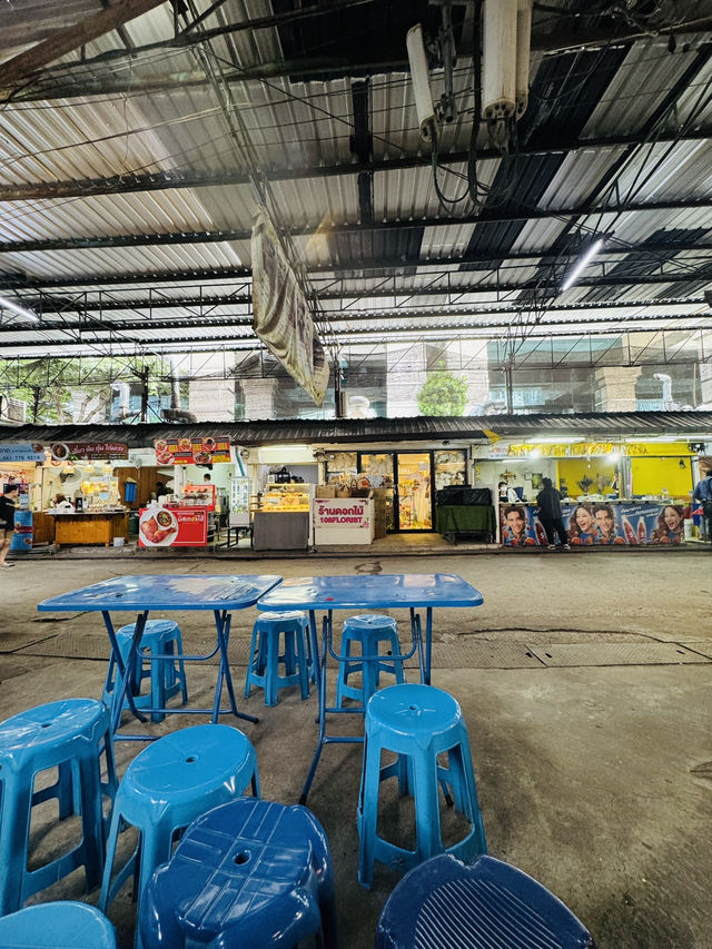 ของกินเพียบ เดินเพลินที่ “ตลาดละลายทรัพย์ รัชดา
