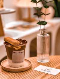 Miss Marble Cake & Coffee