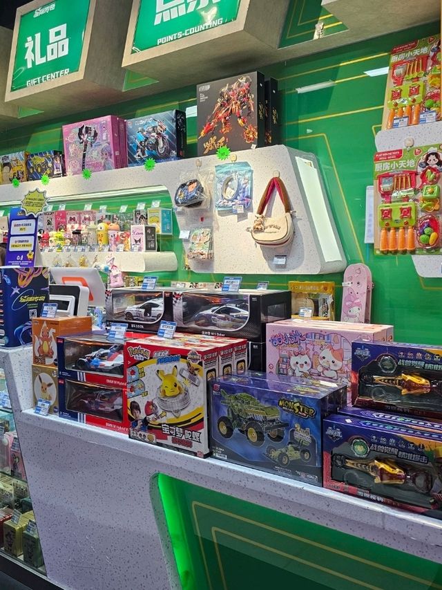 大人與細路都啱玩嘅室內遊戲機中心：星際傳奇