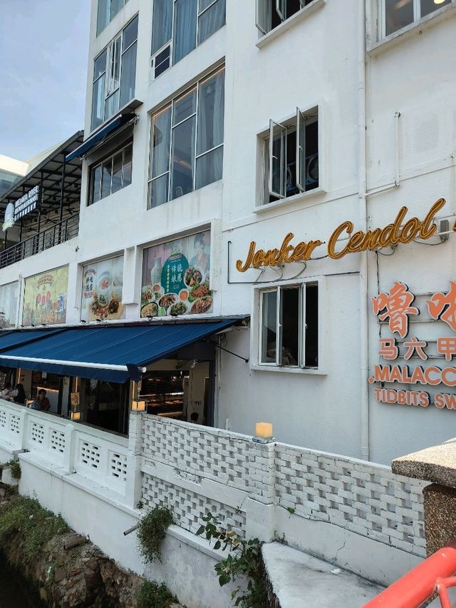 Heritage Walk and Dessert Stop in Malacca