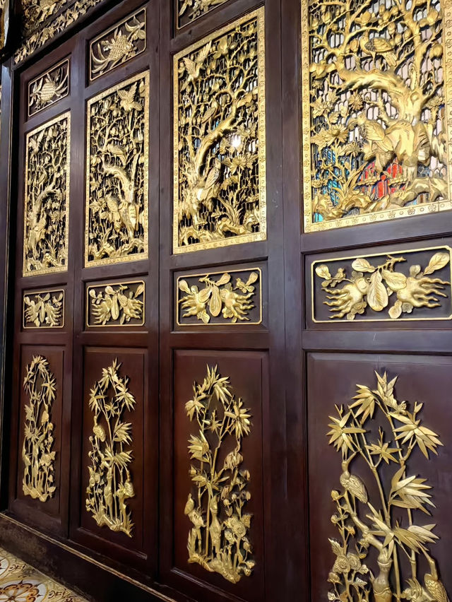 A Glimpse into Peranakan Grandeur – My Visit to Pinang Peranakan Mansion