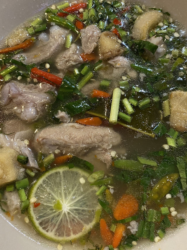 แซ่บอีหลีเด้อ สุราษฎ์รธานี