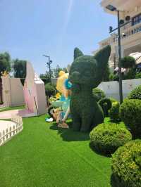 Snap til you drop with your favorite characters in Pop Land