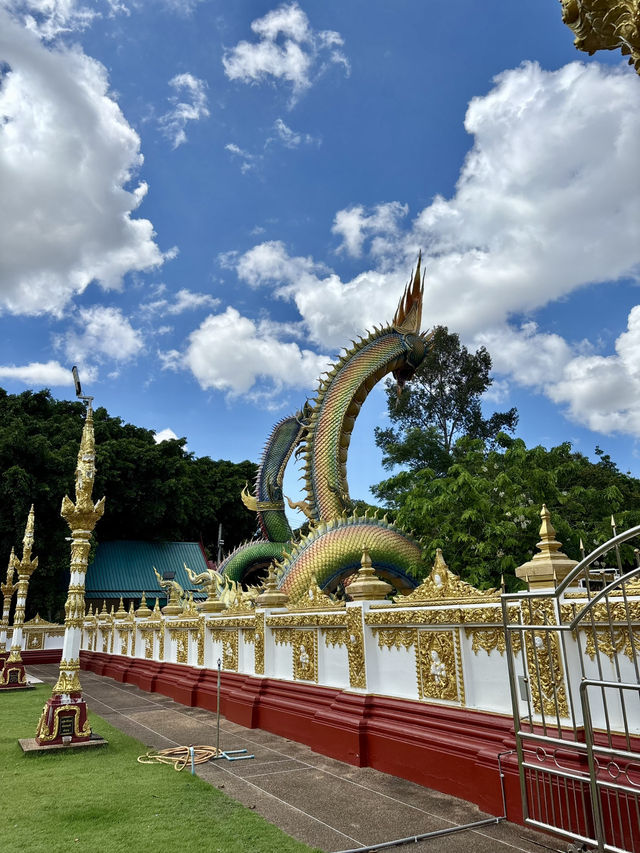 🛕 วัดพระธาตุหนองบัว – วัดดังใจกลางเมืองอุบล