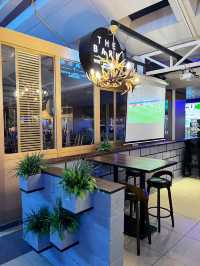 The Barn: Cozy Spot for Western Cuisine, Wine & More