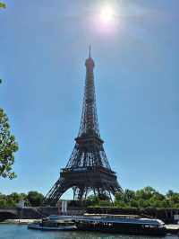 Cycling in Paris 🚴‍♂️🚴‍♂️🚴‍♂️