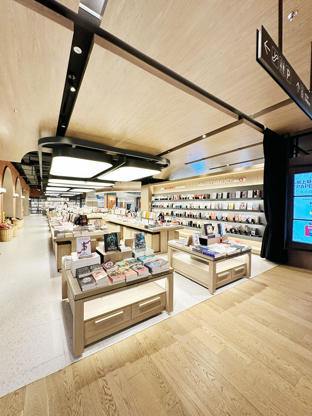 静寂とインスピレーションの楽園、Eslite Spectrumで過ごす無料の贅沢時間