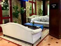 Castle Stay in the Clouds: Mercure Danang French Village