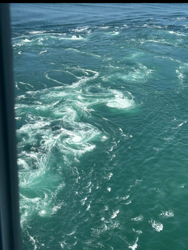 🌊世界が驚く自然の神秘！鳴門の渦潮で心が揺れる旅