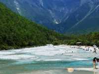 Majestic Peaks and Fresh Air
