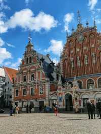 Exploring the House of the Blackheads