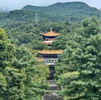 A Peaceful Journey at Chongsheng Temple