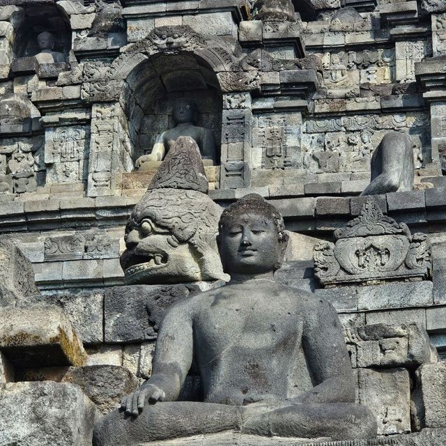 โบโรบูดูร์ Candi Borobudur 