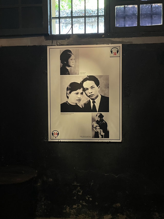 🕯️🏚️ Hoa Lo Prison – คุกเก่าเล่าประวัติศาสตร์ 🕯️ 🕯️🏚️ Hoa Lo Prison – คุกเก่าเล่าประวัติศาสตร์ 🕯️