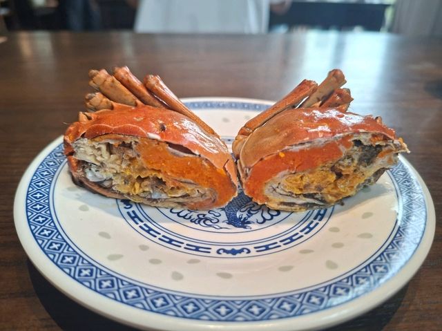 ✨上海李百蟹高質必食推介🤩邊吃蟹黃面醉蟹小籠包邊看陸家嘴美景💯