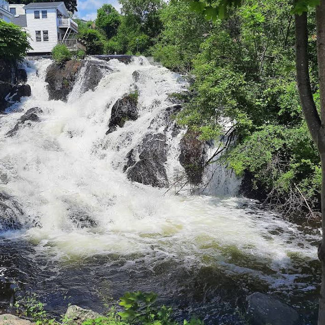 Megunticook Falls – Camden’s Cascade at the Heart of Town Megunticook Falls – Camden’s Cascade at the Heart of Town