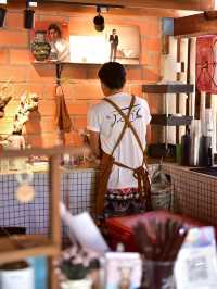 ระบายศิลป์คาเฟ คาเฟ่เปิดใหม่แนวศิลปะ