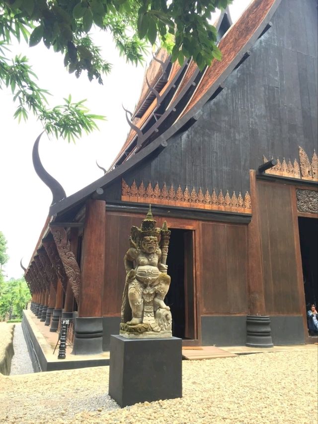 บ้านดำ เชียงราย