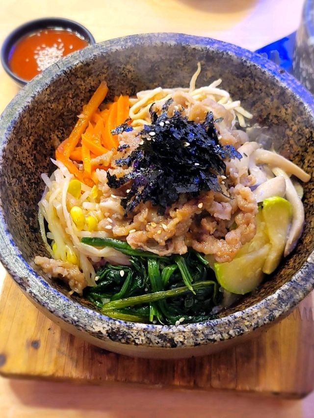 正宗韓式料理😍雪濃湯❄️🐄、拌飯、泡菜餃子🥟