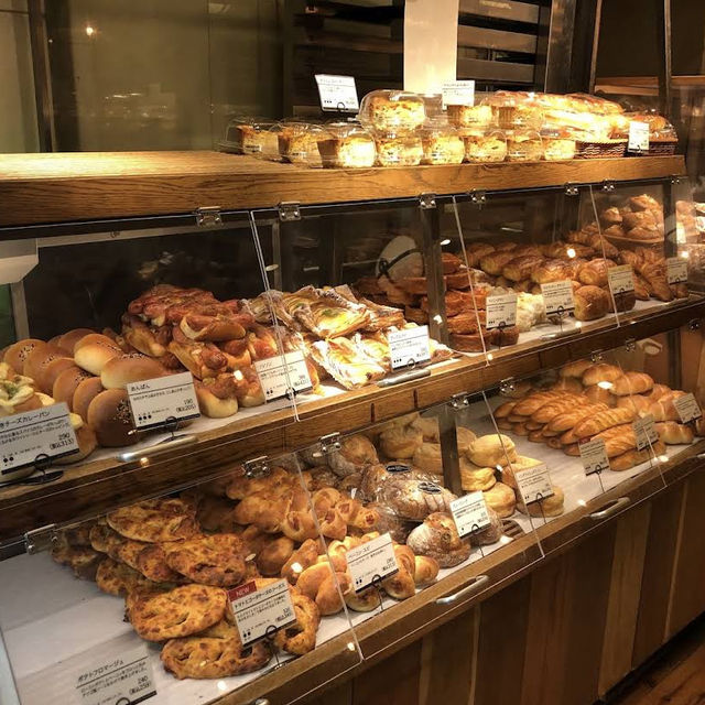 【東京/表参道🇯🇵】駅直結で一日中使える🚃CAFÉ DE 3 Echika