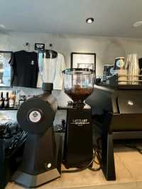 IT'S ALL ABOUT BLACK LATTE !