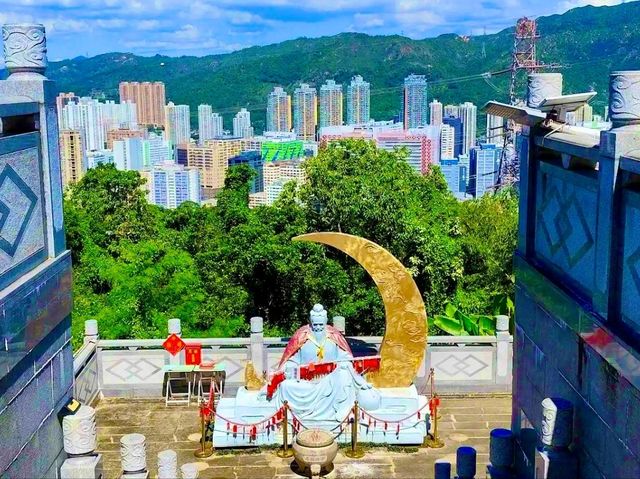 Castle Peak Monastery (Tsing Shan Monastery) – A Spiritual Escape Above the City Castle Peak Monastery (Tsing Shan Monastery) – A Spiritual Escape Above the City
