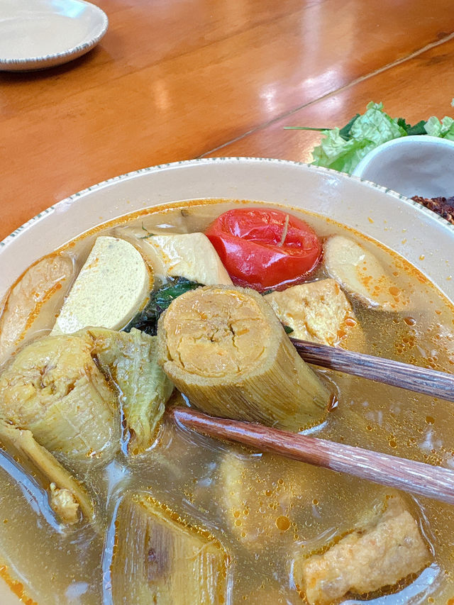 【ハノイ/グルメ】ローカル感たっぷりのベトナム料理屋さん