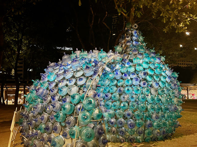 🎄 Ayala Triangle Gardens｜馬尼拉最夢幻的聖誕燈海