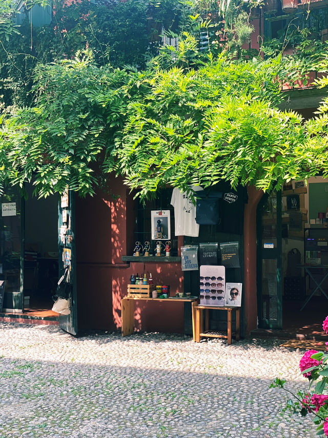 Navigli – Strolling Through Milan’s Charm 🏙️ 