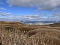 🍂秋日阿蘇山:米塚的金色光影、草千里的高原風、火山的震撼能量