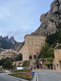 ๋ฐ๋ฅด์
๋ก๋ ๊ทผ๊ต ๋ชฌ์ธ๋ผํธ ์๋์! ์ง๊ธ ๋ฐ๋ก ํ์ธํ์ธ์๐ค