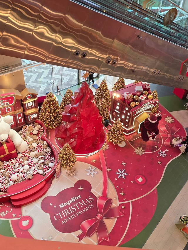 Where Whimsy Wraps the City: Chubbi Chunk’s Festive Takeover Where Whimsy Wraps the City: Chubbi Chunk’s Festive Takeover