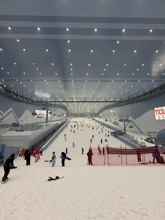 Indoor Ski Thrill⛷️