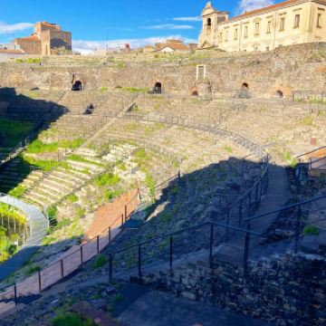 โรงละครกรีก-โรมันในเมืองคาตาเนีย