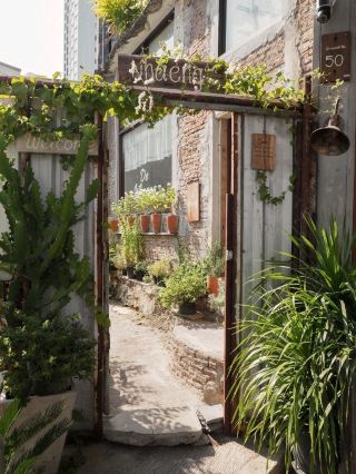 คาเฟ่โฮมมี่ แยกลำสาลี รามคำแหง กรุงเทพฯ