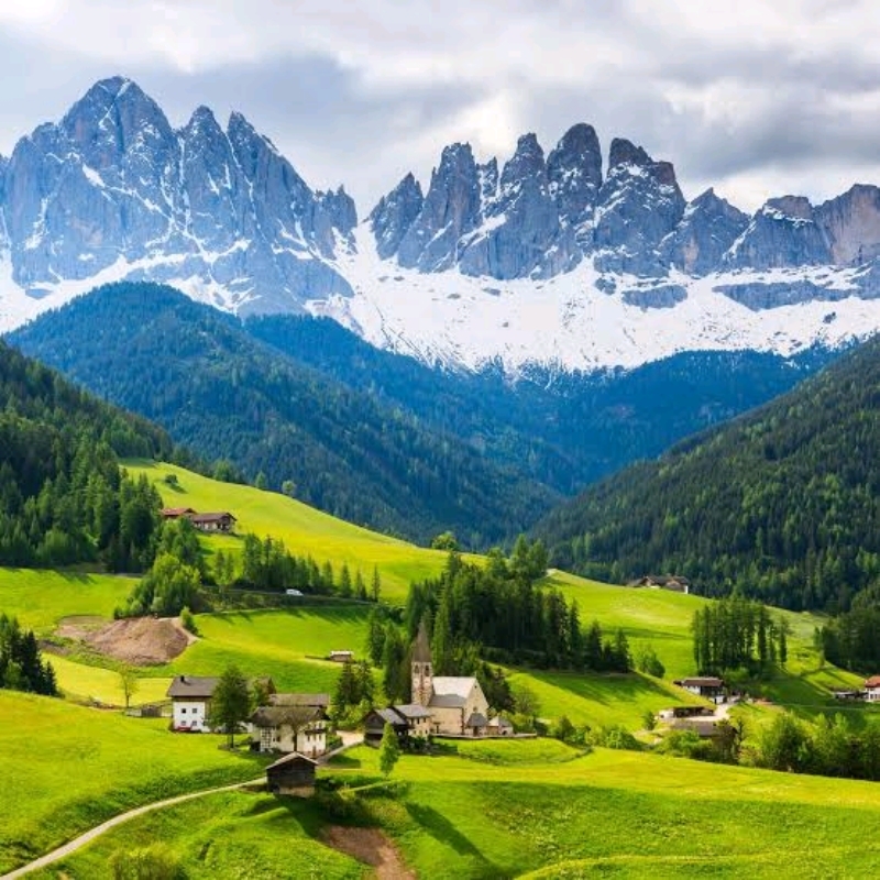 The Dolomites: The natural lovers destination in Italy! 