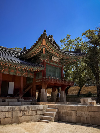 Pagi hari di Istana Changdeokgung