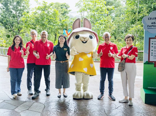 #howislivingthere  

Singapore adventures incoming! 🇸🇬🌳 Get ready to get wild at Mandai Wildlife Reserve — one of the most epic wildlife experiences in Asia. Think lush greenery, rare animals, and interactive encounters all bundled into one must-visit location.

Mandai Wildlife Reserve: Your One-Stop Wildlife Wonderland  
📍80 Mandai Lake Rd, Singapore 729826  
⏰ Opening Hours:  
Jan 1–Feb 4: 08:30–23:59 (last entry 23:15)  
Feb 5: 08:30–17:00  
Feb 6–Dec 31: 08:30–18:00 (last entry 17:15)  
🎟️ Admission: 200.0 (Totally worth it for the sheer variety and quality!)

Why you should go:  
Inside the reserve, you’ll find separate park zones — the Singapore Zoo, River Wonders, Night Safari, and Bird Paradise. My hot tip: Time your visit so you get both daytime animal action and the magical night safari after sunset (trust me, animals are way more active in the evening!).

Don’t miss:  
· Animal feeding sessions (check schedules at the entrance!)  
· River Wonders’ panda enclosure  
· Bird Paradise’s stunning aviaries  
· Singapore Zoo’s free-ranging orangutans

Hungry? Grab local bites at the park’s many food courts — you won’t go wrong with the satay and fresh fruit juice near the main entrance!

Transport hack: Mandai Shuttle runs from Khatib MRT station (easy, air-conditioned, and frequent). Pay by MRT card, no fuss.

Final insider tip: Wear comfy shoes, bring a refillable water bottle (lots of free water stations), and carry a mini umbrella — Singapore rain is intense and sudden.

#MandaiWildlife  #SingaporeTravel  #AsiaWildlife  #TripItinerary  #ExploreSingapore 