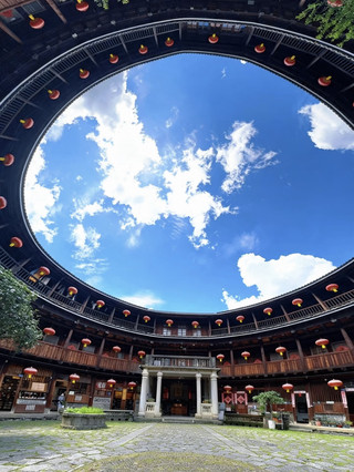 🇨🇳 福建省の土楼に驚かされた ― 中国の驚くべき古代土造りの村を発見 🏡🌿
