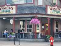 이효리가 방문했던 포트 랭리 WENDEL'S BOOKSTORE & 카페 "WENDEL'S"