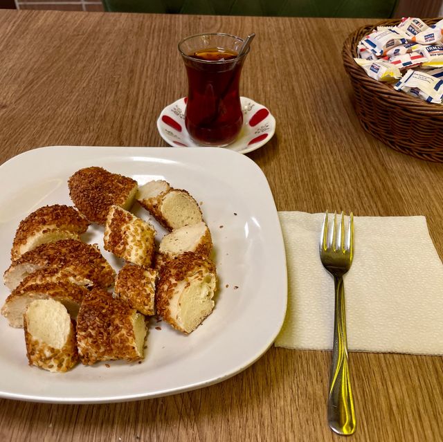 Dawn's Simit Symphony: Bakery Chronicles