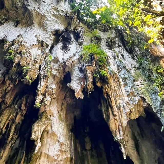 ✨️吉隆坡黑風洞✨️感受大自然與宗教神秘的力量